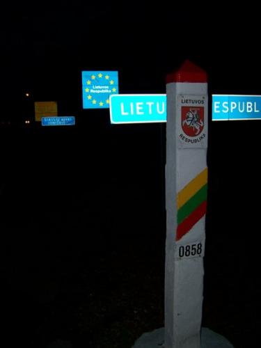 Grenze Litauen Lettland (100_0272.JPG) wird geladen. Eindrucksvolle Fotos aus Lettland erwarten Sie.